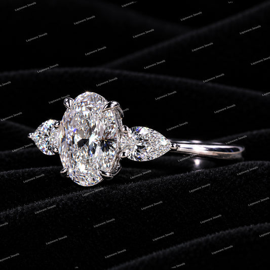 Oval VVS Moissanite Diamond Engagement Ring Three Stone Luxury Diamond Ring