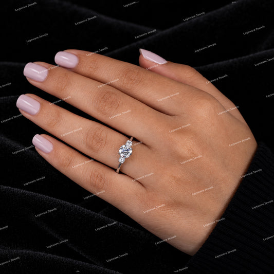 Round Cut Moissanite Diamond Three Stone Engagement Ring for Women & Men